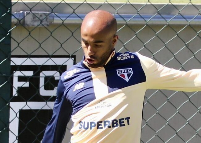 Dorival desconvoca ex-Atlético e chama Lucas Moura para a Seleção Brasileira