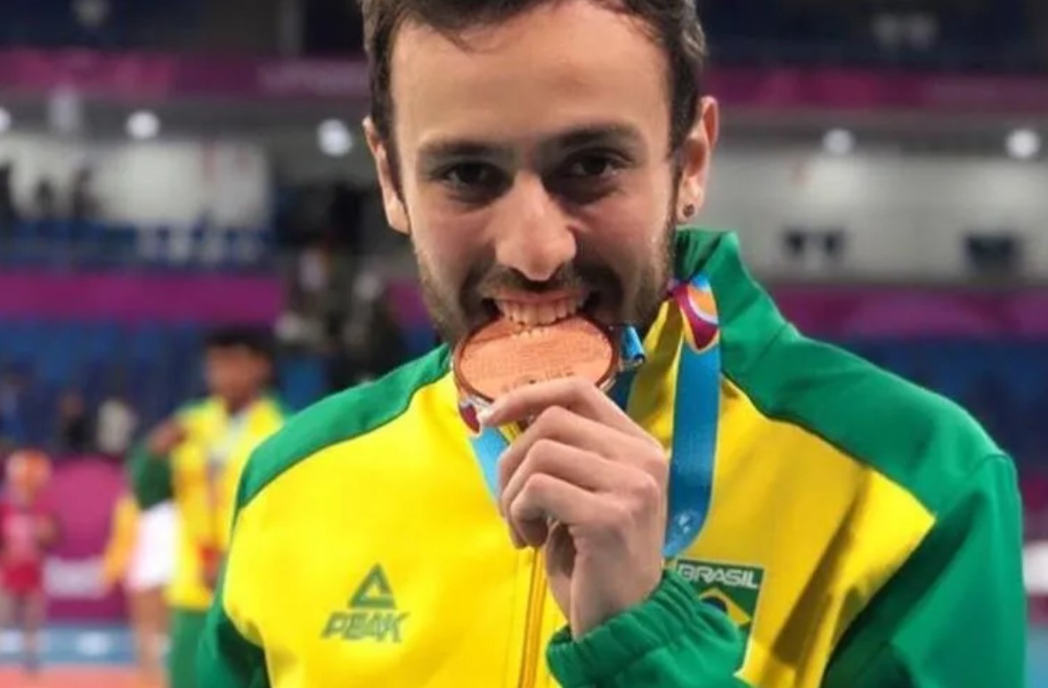 Eduardo Carísio (foto: CBV/Divulgação)