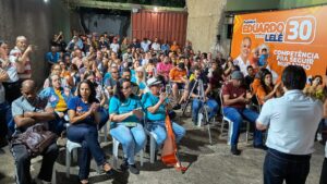 Ao lado de Douglas e Professor Vespa, Eduardo e Lelé lançam campanha no Cachoeira do Vale