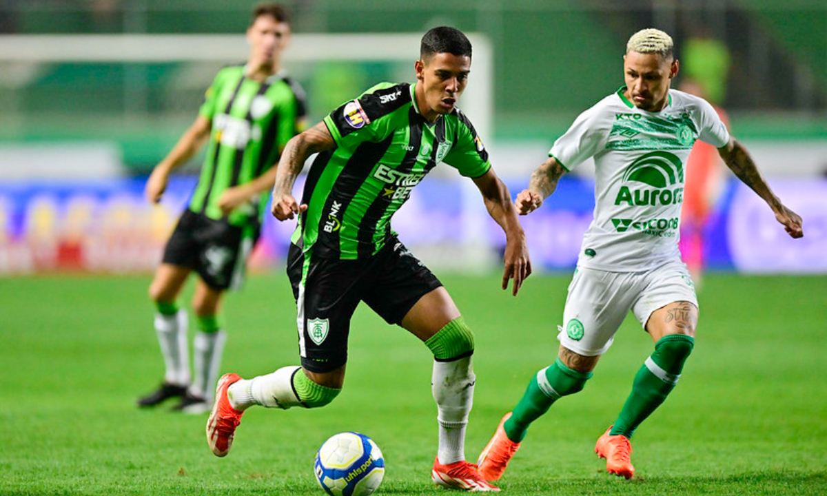 América e Chapecoense em jogo pela Série B (foto: Mourão Panda/América)