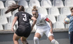 Santos e Botafogo em jogo do Brasileiro feminino (foto: Divulgação/Sereias da Vila)