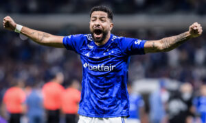 João Marcelo em jogo pelo Cruzeiro (foto: Gustavo Aleixo/Cruzeiro)