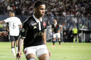 Erick Marcus em ação pelo Vasco (foto: Matheus Lima/Vasco)