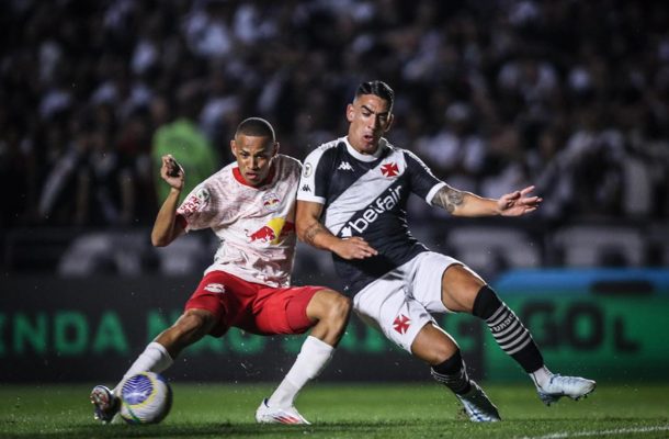 Vasco e Bragantino empatam em 2 a 2, pela 21ª rodada do Brasileirão (foto: Ari Ferreira/Red Bull Bragantino)