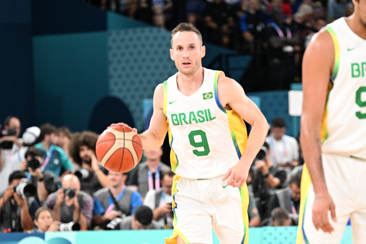 Jogo contra os EUA marcou despedida de ícone da Seleção no basquete