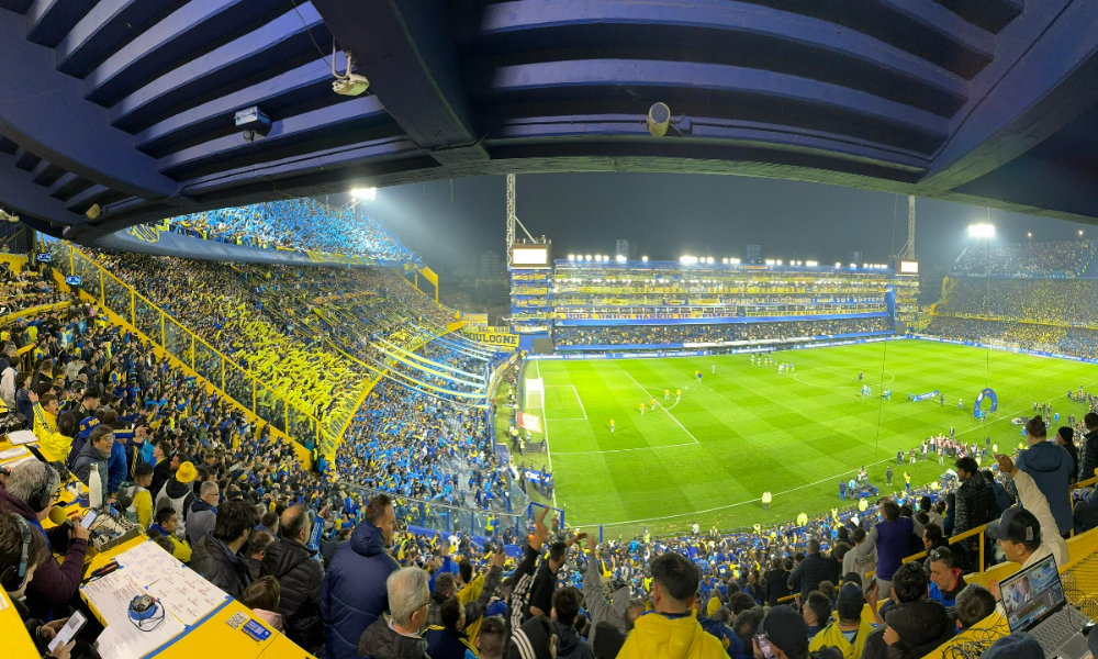 Bombonera em jogo entre Boca Juniors e Cruzeiro (foto: Luiz Henrique Campos/No Ataque/D.A.Press)