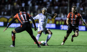 Matheus Pereira em jogo do Cruzeiro contra o Vitória (foto: Gustavo Aleixo/Cruzeiro)