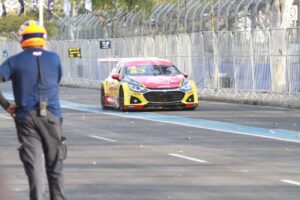 Primeiro dia da Stock Car em BH tem ronco dos motores e expectativa de pilotos e fãs