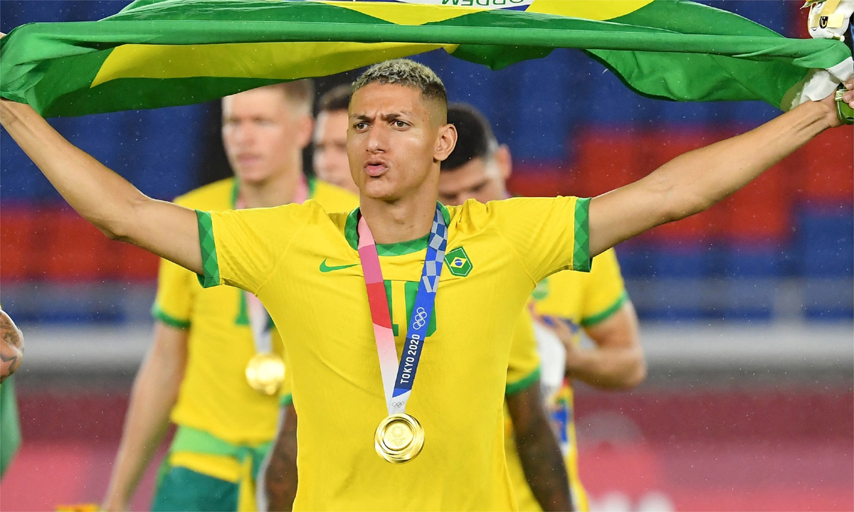 Richarlison relembra medalha de ouro na Olimpíada: ‘Orgulho de ser brasileiro’