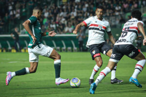 São Paulo segura empate com Goiás e garante classificação na Copa do Brasil