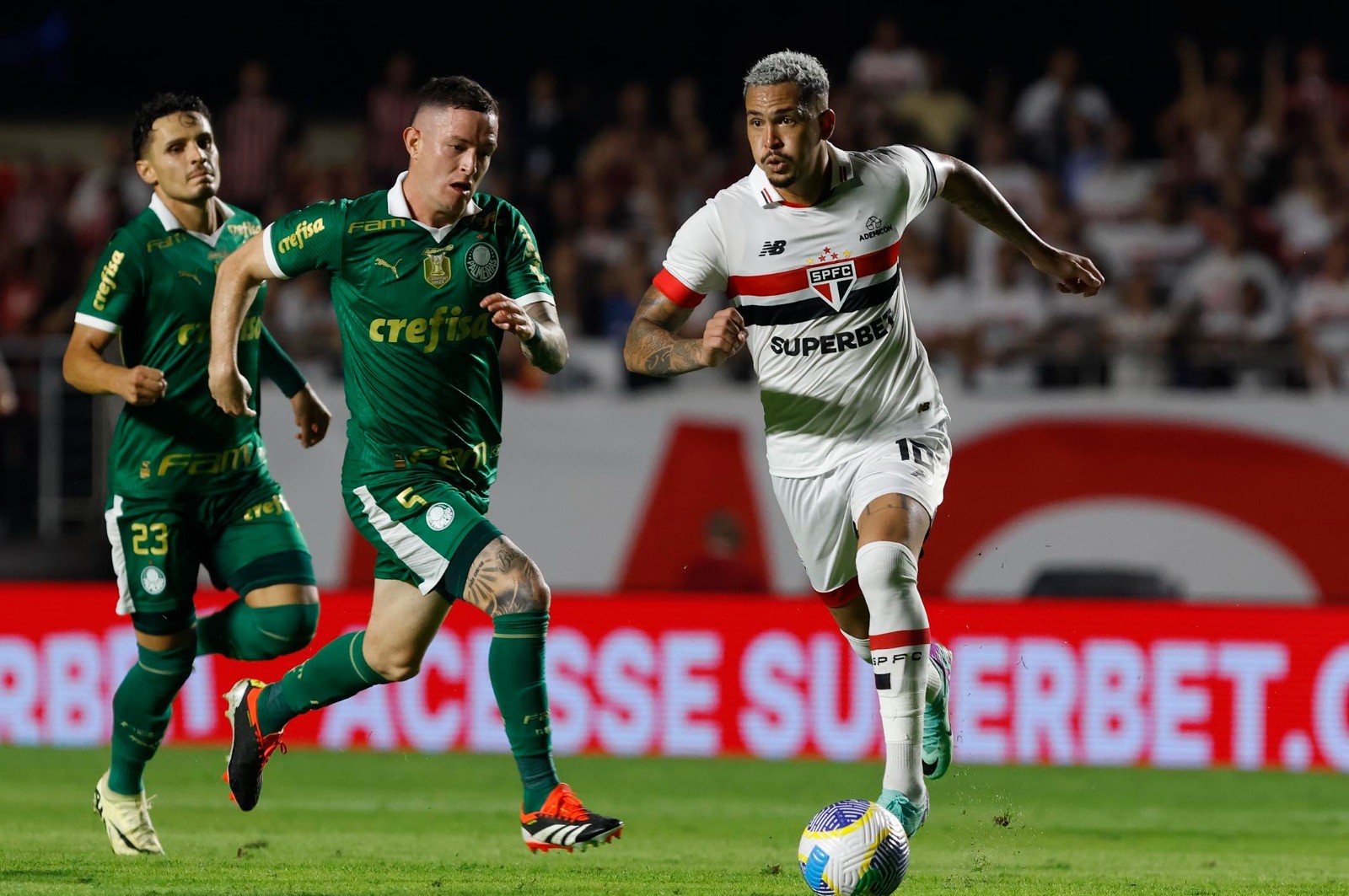 Palmeiras e São Paulo se enfrentam neste domingo (18/8) pelo Brasileirão (foto: Rubens Chiri/São Paulo)