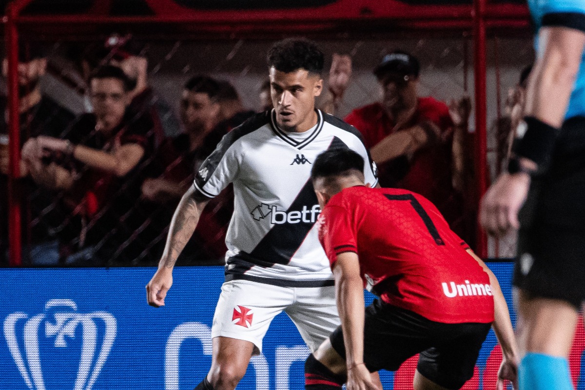 Lance de Atlético-GO x Vasco (foto:  Leandro Amorim / Vasco)