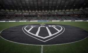 Bandeira do Atlético estendida no Mineirão (foto: Pedro Souza/Atlético)