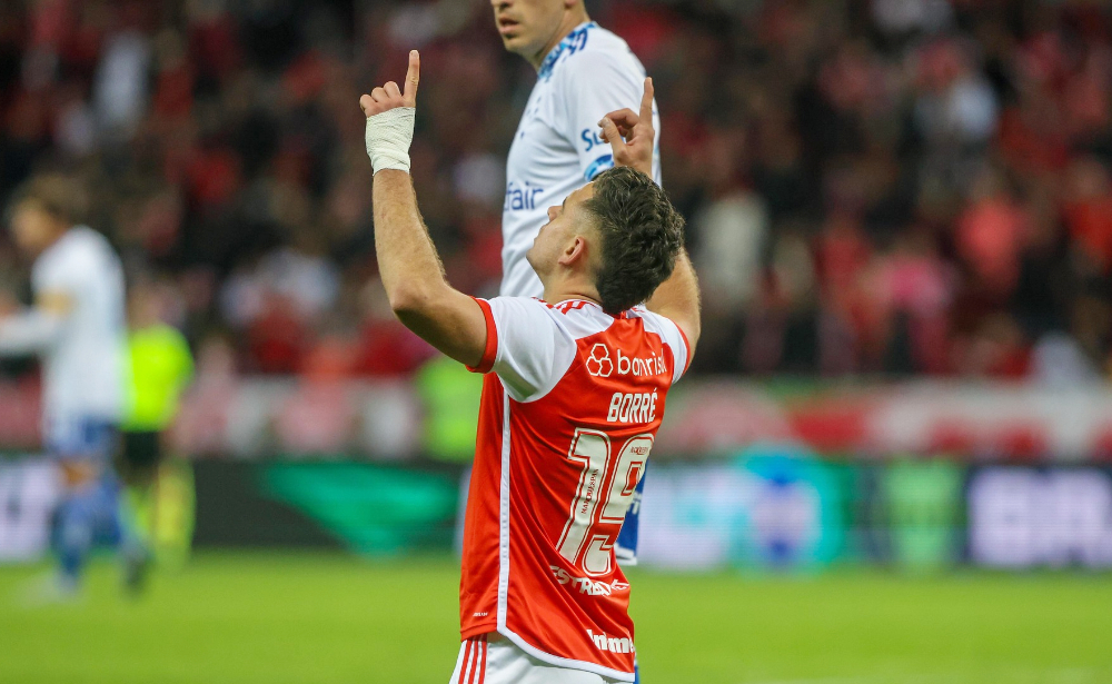 Borré comemora gol pelo Internacional diante do Cruzeiro (foto: Ricardo Duarte/Internacional)