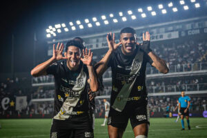 Jogadores da Ponte Preta comemorando (foto: Divulgação / Ponte Preta)