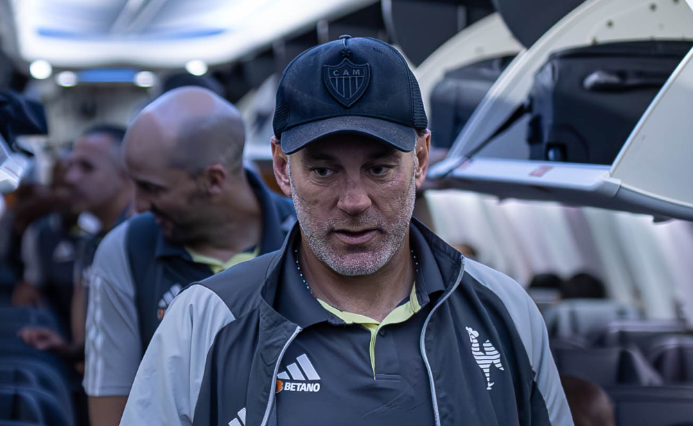 Gabriel Milito, técnico do Atlético, antes de viagem para Maceió (foto: Pedro Souza/Atlético)