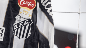 Camiseta do Santos (foto: Raul Baretta/ Santos FC)