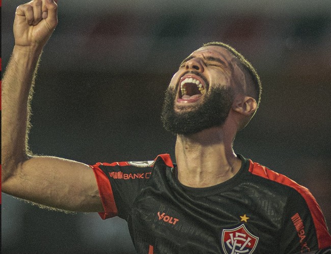 Wagner Leonardo comemora o gol do triunfo do Vitória sobre o Cuiabá pelo Brasileirão (foto: Reprodução/Vitória )