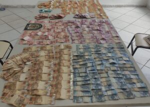 Adolescente é apreendido com quase R$ 7 mil em Governador Valadares