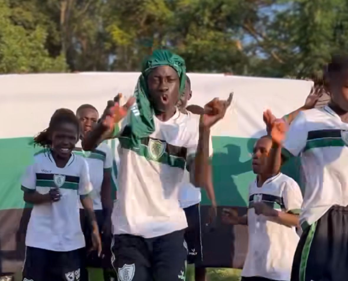 Trecho de vídeo publicado por grupo de dança em parceria com América (foto: América e Hypers Kids América/Reprodução)