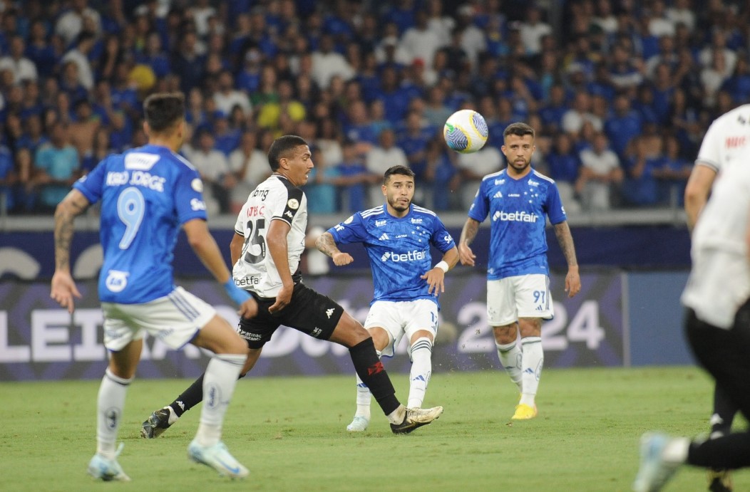 Cruzeiro e Vasco (foto: Alexandre Guzanshe/EM/D.A Press)