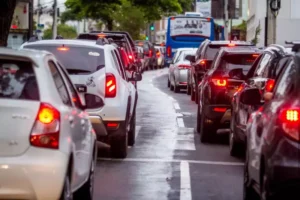 Exigência do CRLV 2024 já começou para veículos com final de placa 1, 2 ou 3