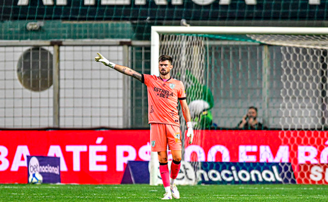 América e Chapecoense em jogo pela Série B (foto: Mourão Panda/América)