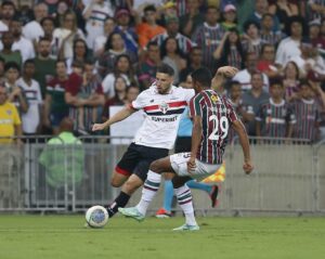 São Paulo e Fluminense (foto: Rubens Chiri/Saopaulofc.net)