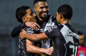 Dodô fez o gol da vitória da Ponte (foto: Divulgação/Ponte Preta)