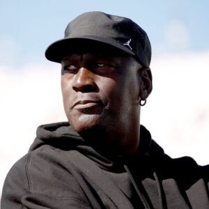 Michael Jordan consegue ‘se livrar’ de mansão gigante após 12 anos