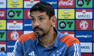 Moisés Moura em entrevista do Cruzeiro (foto: Gustavo Aleixo/Cruzeiro)