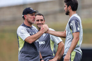 Multicampeão pelo Atlético completa dois meses sem entrar em campo