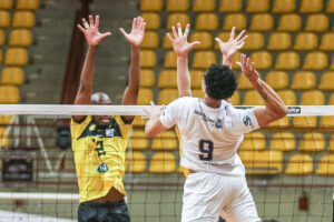 Lance de Praia x JF Vôlei (foto: Divulgação / JF Vôlei)