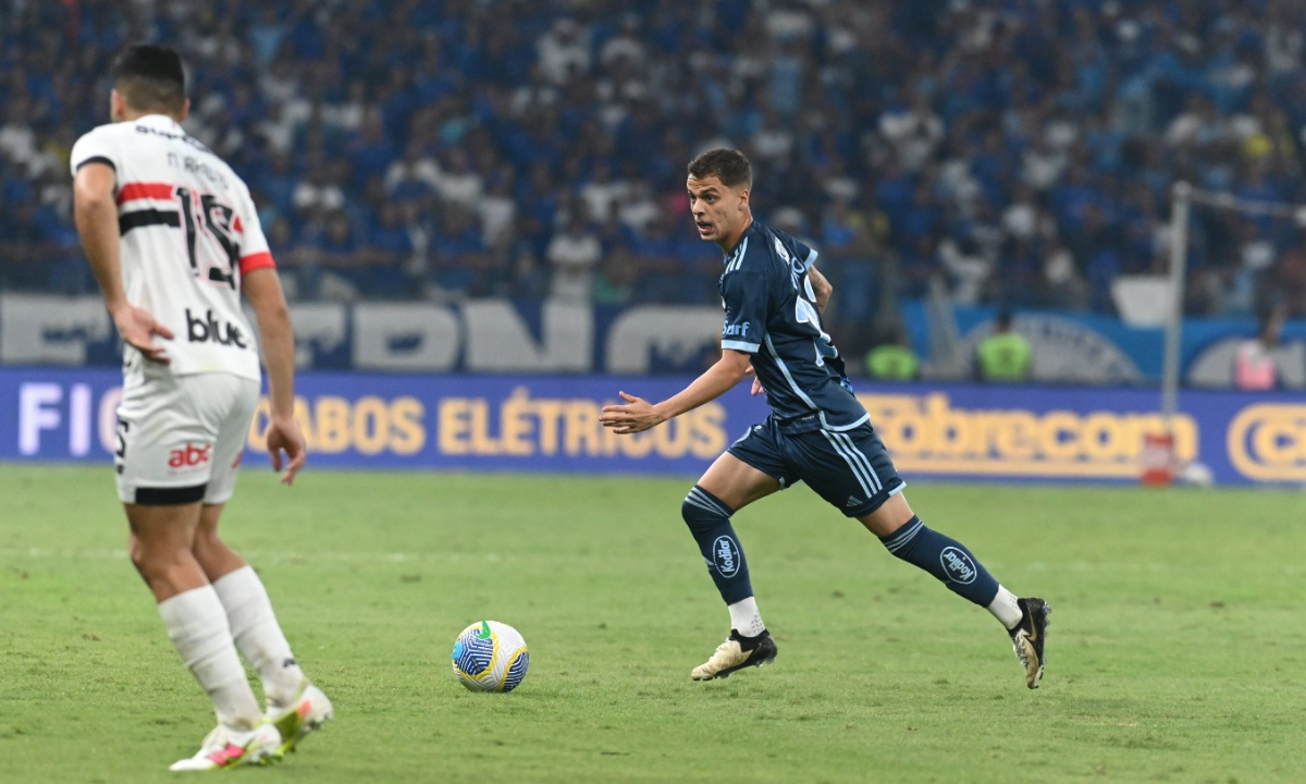 Vitinho em lance contra o São Paulo (foto: Leandro Couri/EM/D.A.Press)