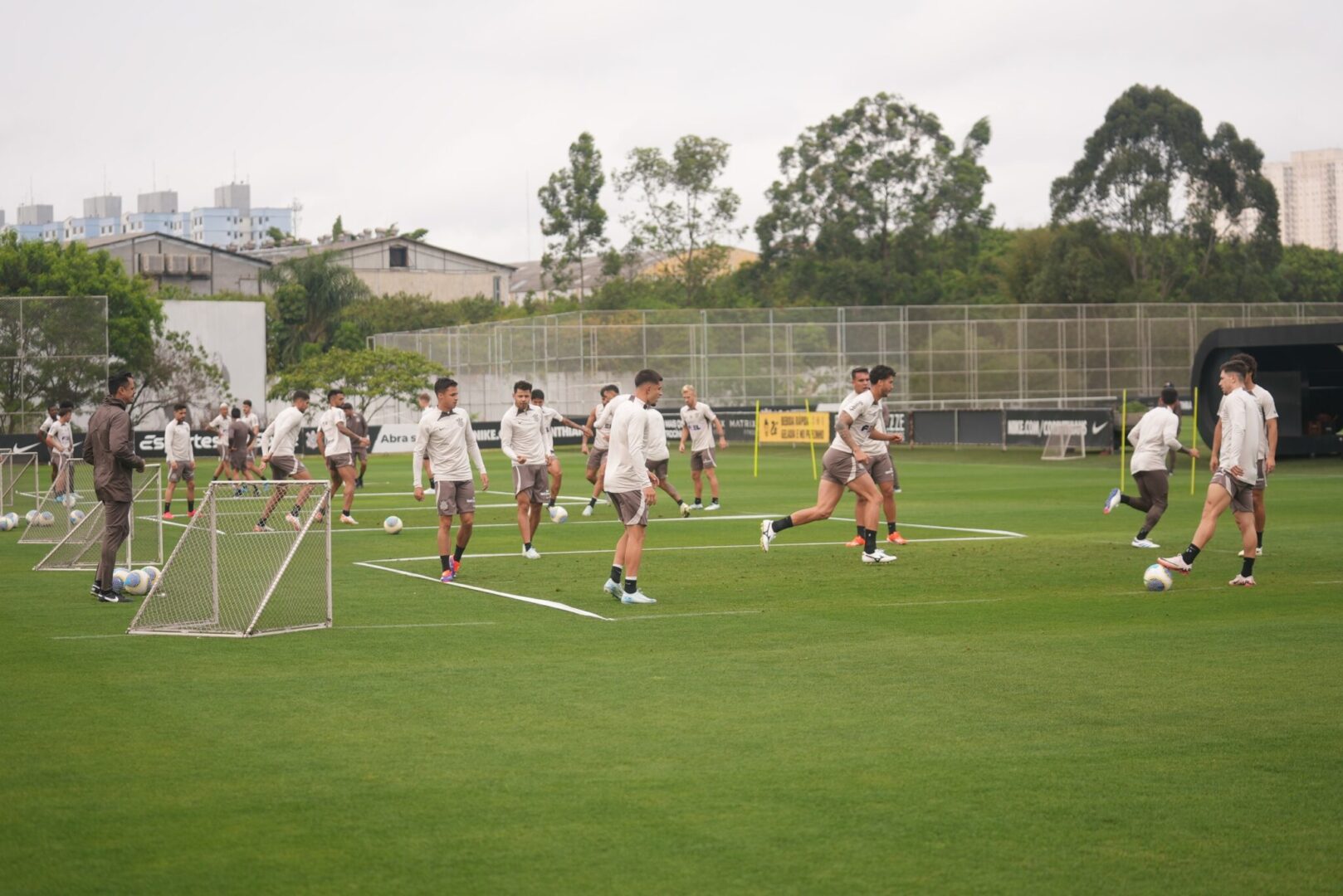 Jogadores do Corinthians durante treinamento (foto: Bruno Granja/Agência Corinthians)