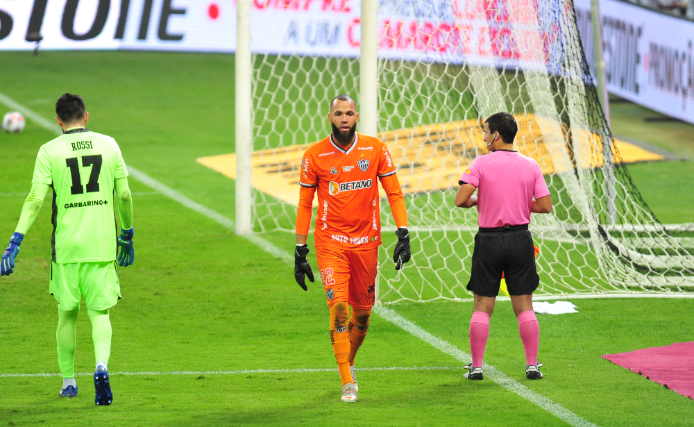 Everson durante disputa de pênaltis pelo Atlético contra o Boca Juniors, em 2021 (foto: Ramon Lisboa/EM/D.A Press)