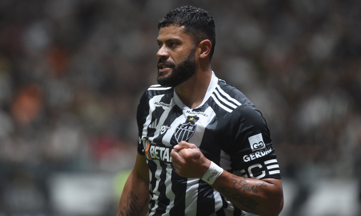 Antes de volta ao Atlético, Hulk toma bebida de quase R$ 10 mil em companhia especial