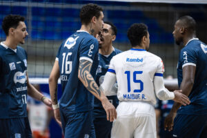 Jogadores do Minas comemorando (foto: Hedgard Moraes / MTC)