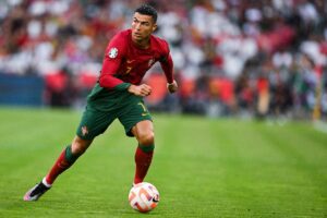 Cristiano Ronaldo em partida contra Bósnia-Herzegovina pela Eliminatória da Eurocopa 2024 (foto: Patricia DE MELO MOREIRA / AFP)