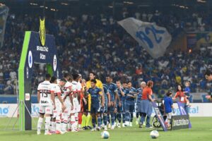 Cruzeiro recebeu 44 mil torcedores no Mineirão no jogo contra o São Paulo (foto: Leandro Couri/EM/D.A Press)