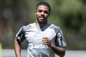 Robert Santos, meia-atacante do Atlético (foto: Pedro Souza/Atlético)