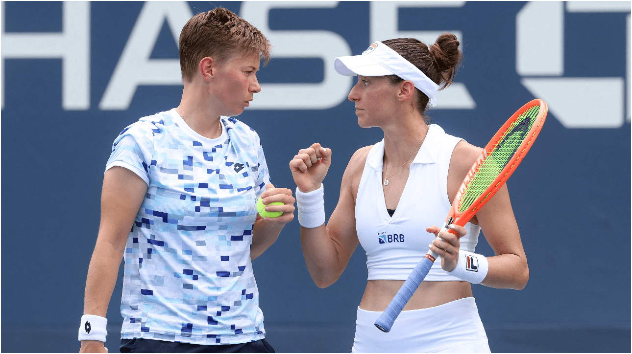 Luisa Stefanista e Demi Schuurs, tenistas (foto: Matthew Stockman/AFP)