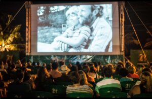 Festival Cinema Mineiro nas Praças oferece nove dias de sessões gratuitas em Alpercata, Governador Valadares e Marilac | Vales de Minas Gerais