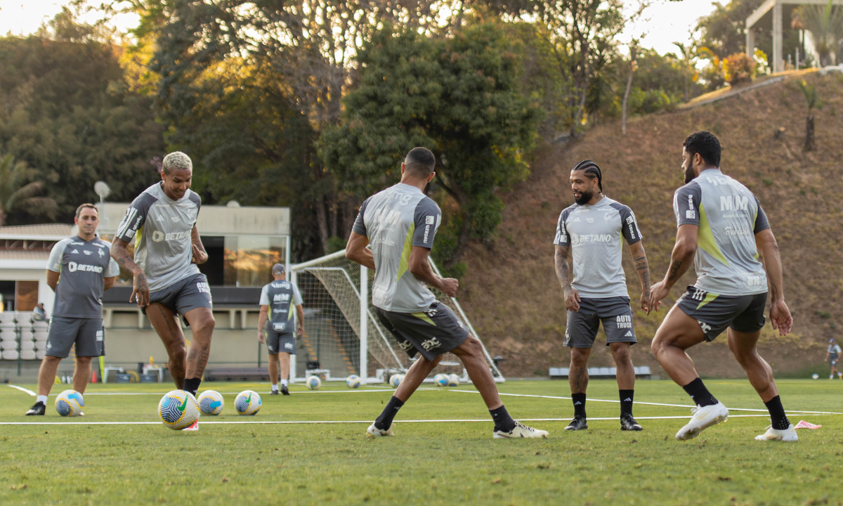 Jogadores do Atlético em treino na Cidade do Galo (foto: Pedro Souza/Atlético)