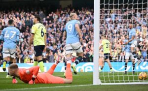 Haaland garantiu a vitória do Manchester City sobre o Southampton (foto: Oli SCARFF / AFP)