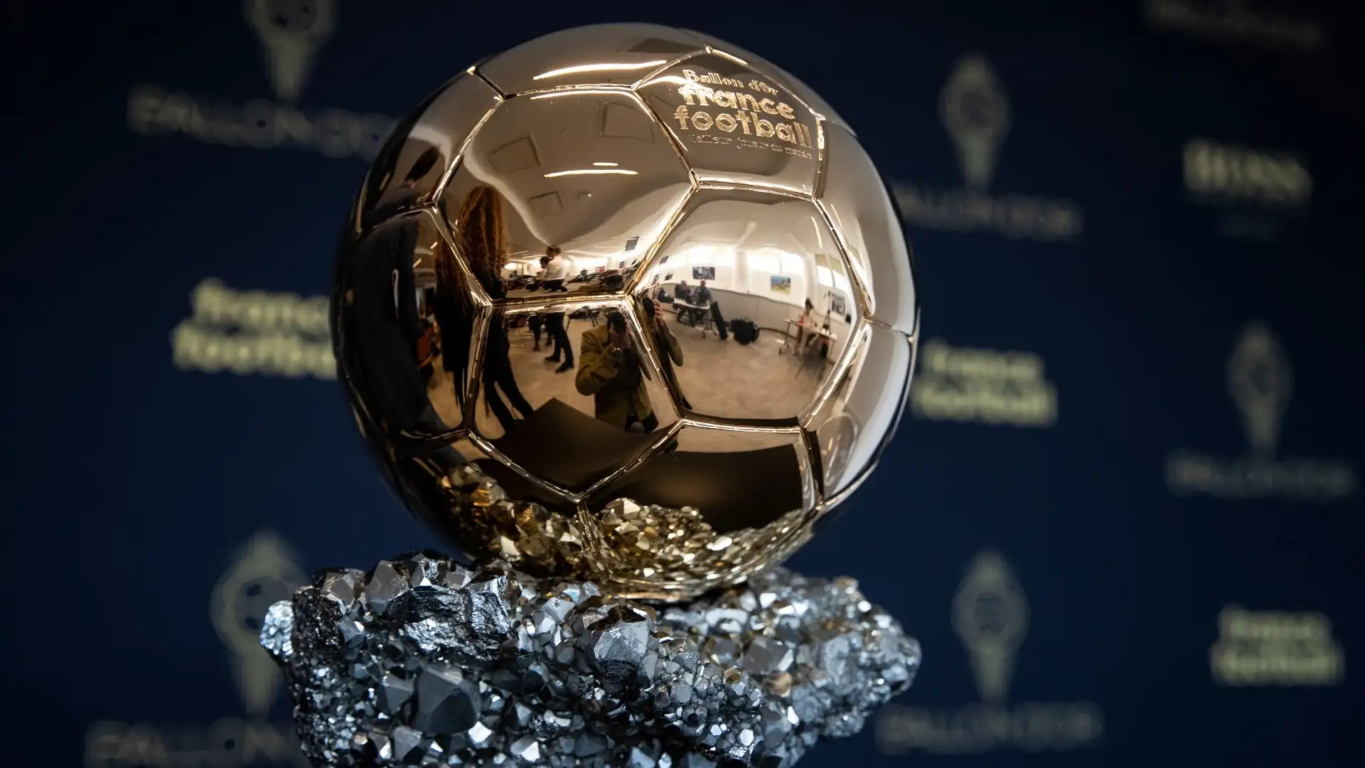 Troféu da Bola de Ouro (foto: Franck Fife/AFP)