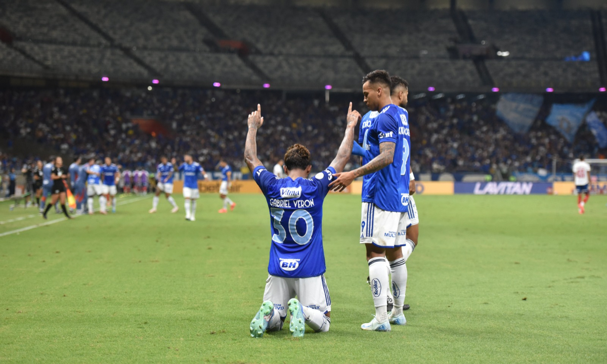 Atacante do Cruzeiro quebra jejum de três meses antes de ‘decisão’ na Sul-Americana