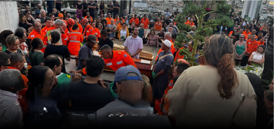 FORTES EMOÇÕES: Familiares e amigos se despedem de vítimas da queda de helicóptero dos bombeiros