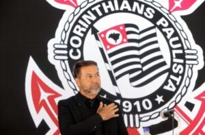 Corinthians é condenado a pagar R$ 33 milhões a intermediador de renovação com Cássio