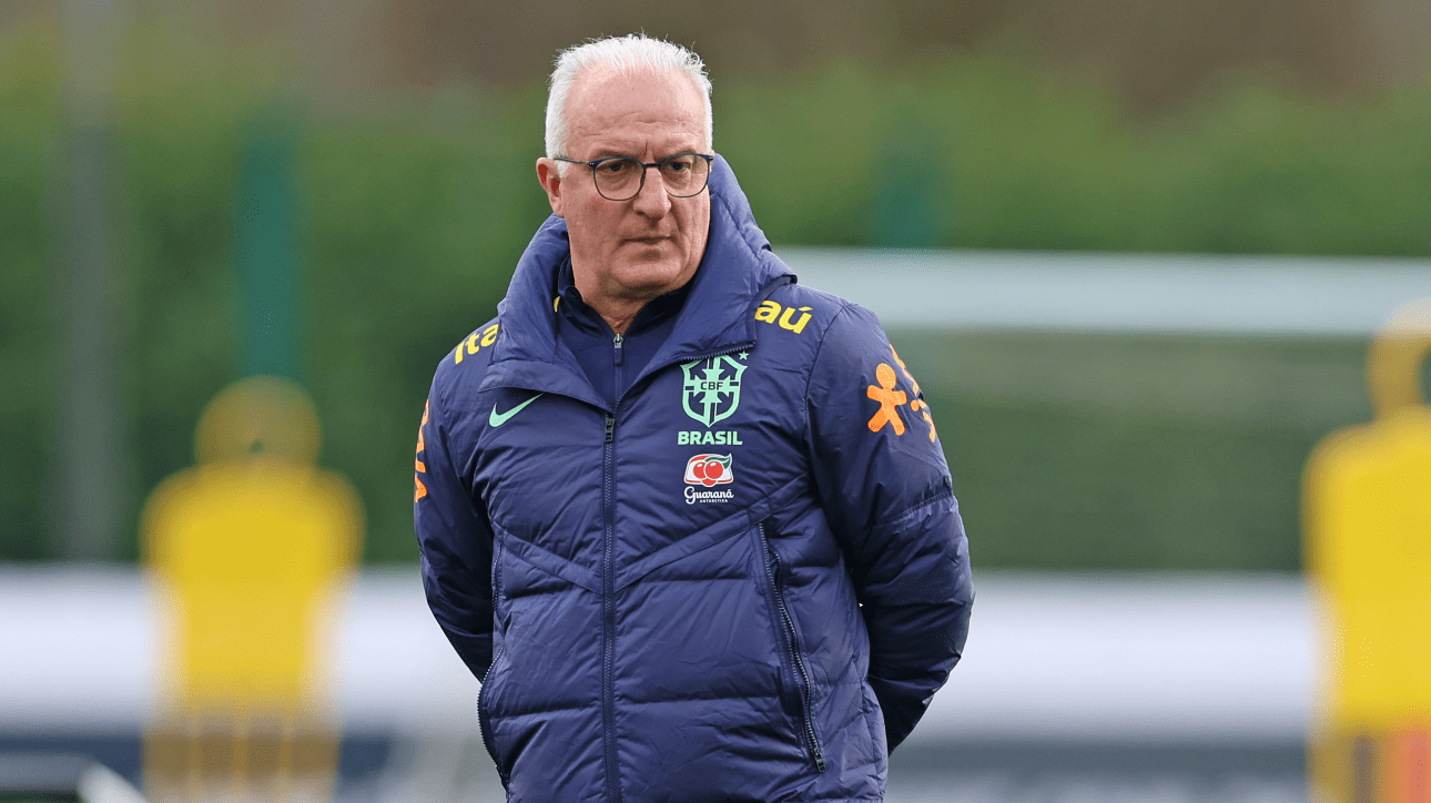 Dorival Júnior, técnico da Seleção Brasileira durante treinamento (foto: Rafael Ribeiro/CBF)